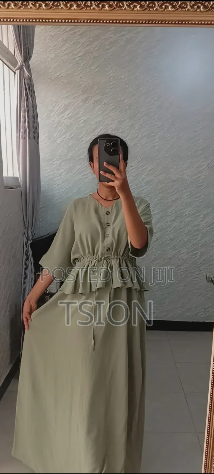 የሴቶች ቀሚስ Dress Free Size With Its Belt