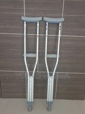 Photo - Pair of High-Quality Crutches፼(2)Crutches Adultpair Mdsv8535