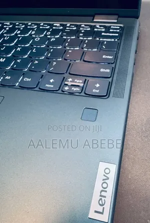 New Laptop Lenovo 8GB AMD Ryzen 5 SSD 512GB