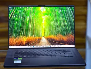 New Laptop Asus 18GB Intel Core I9 SSD 1T