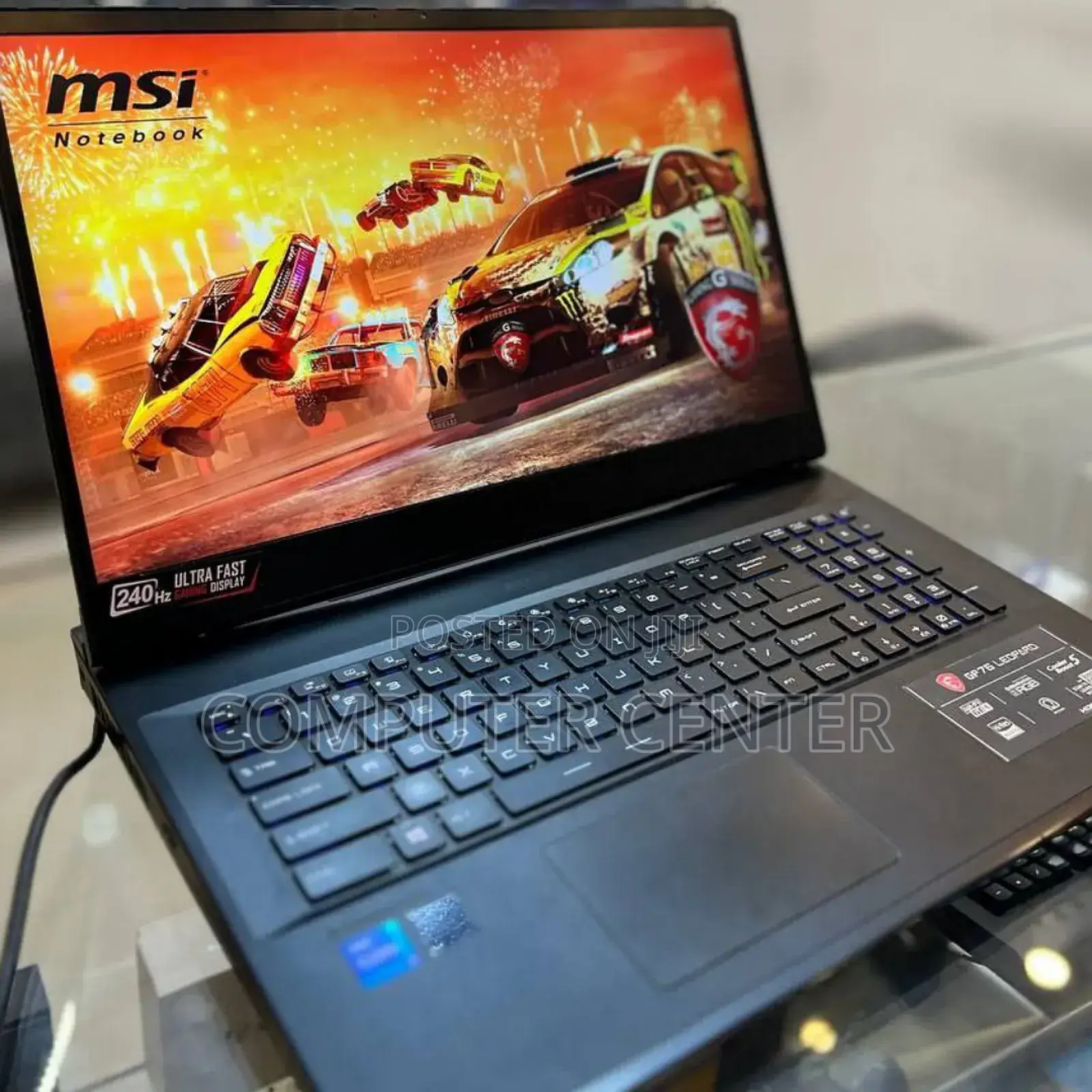 New Laptop MSI GP75 Leopard 16GB Intel Core I7 SSD 1T