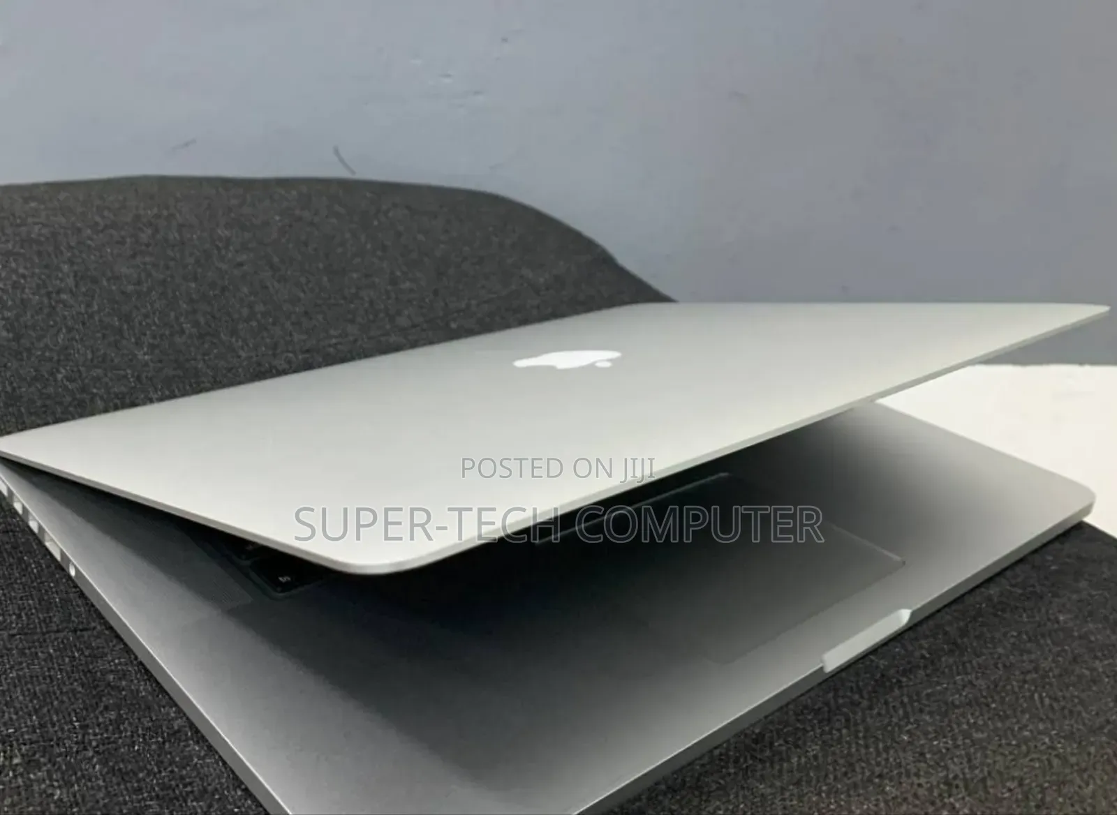New Laptop Apple MacBook Pro 2013 8GB Intel Core I7 SSD 256GB