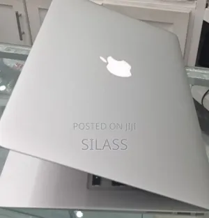 Photo - New Laptop Apple MacBook Air 2017 8GB Intel Core I5 SSD 128GB