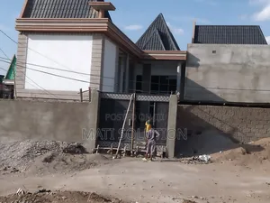 4bdrm House in Alibira Adebabay, Adama for sale