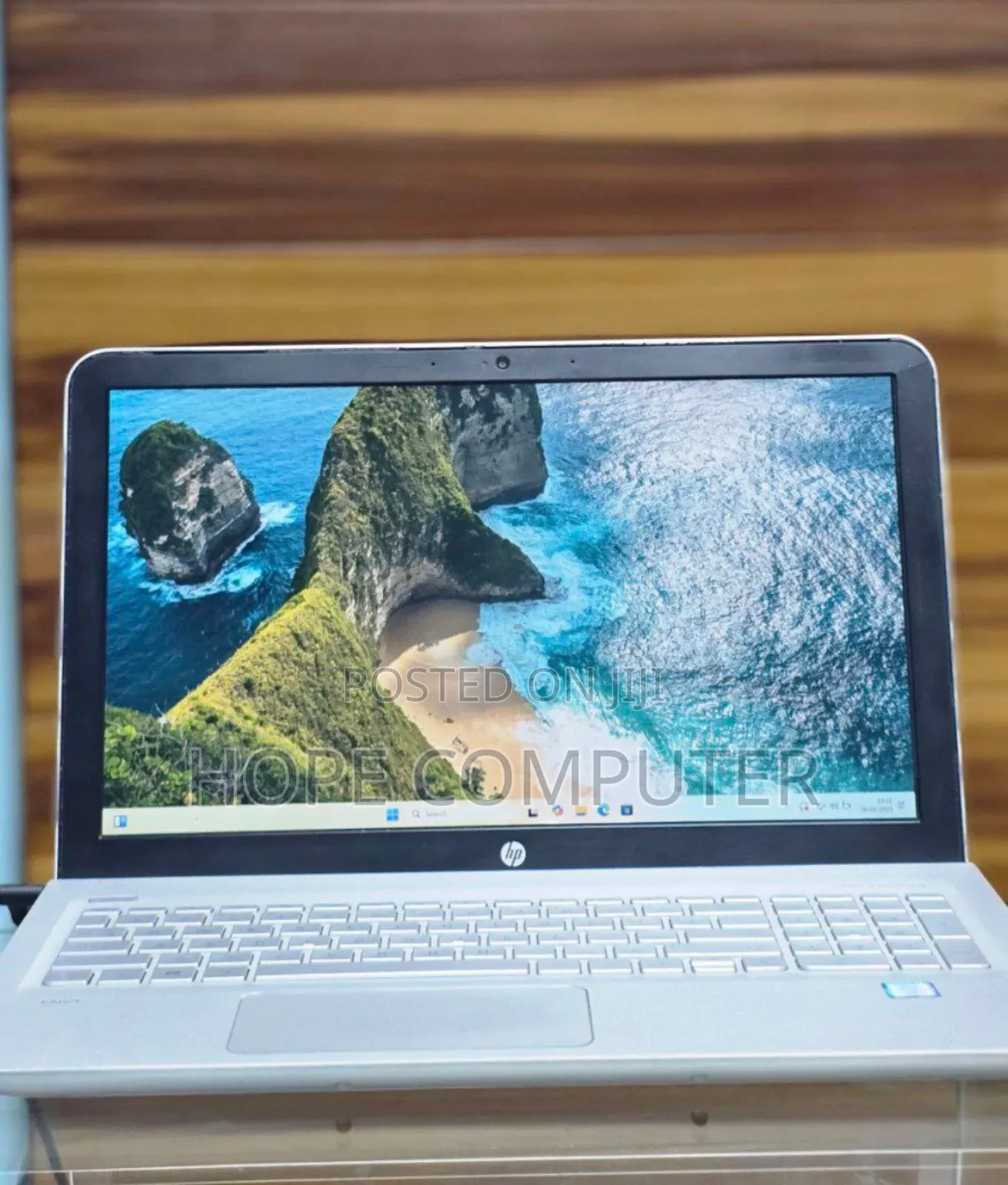 New Laptop HP Envy X360 16GB Intel Core I7 SSD 512GB