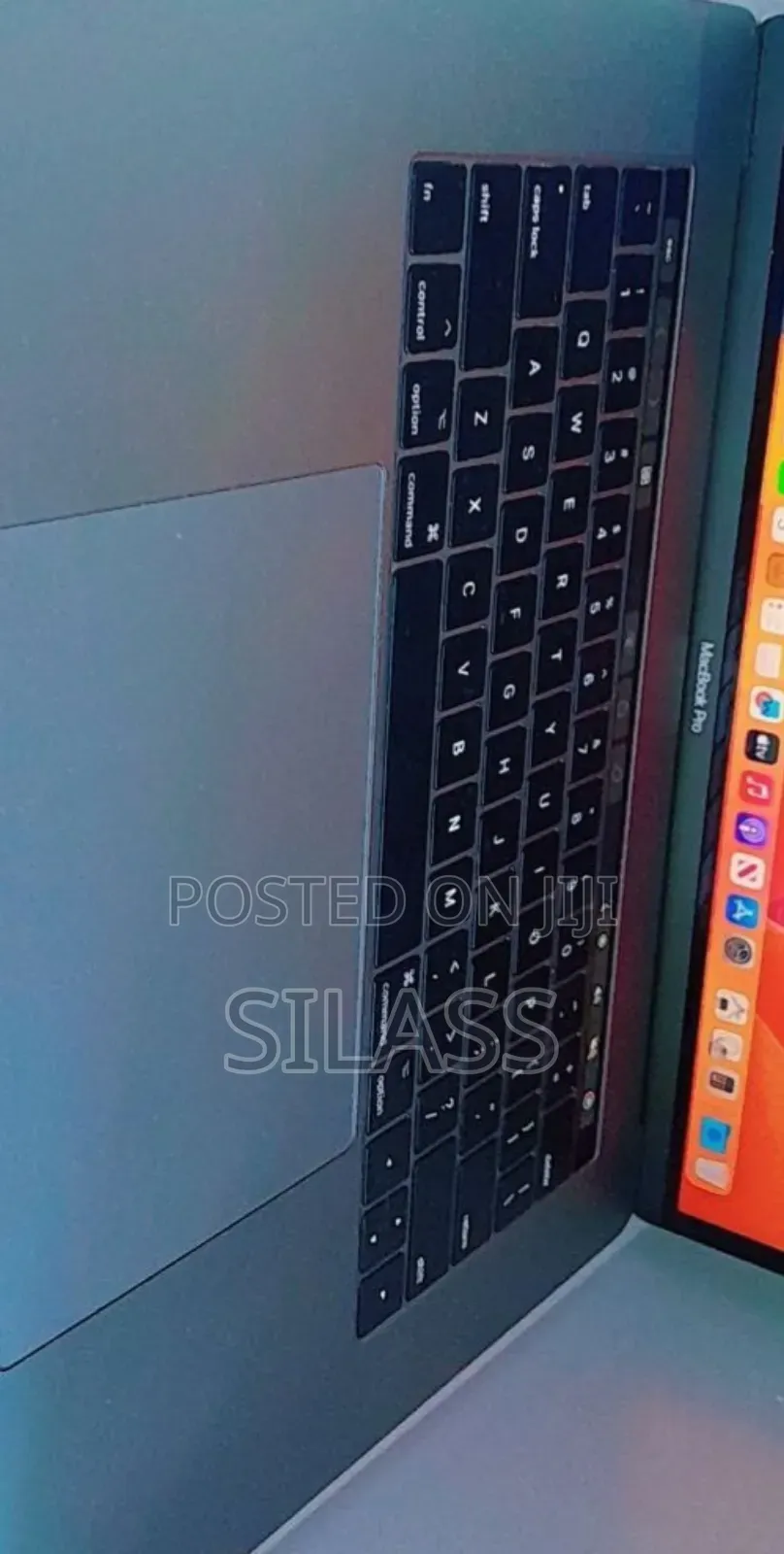 New Laptop Apple MacBook Pro 2017 16GB Intel Core I7 SSD 512GB