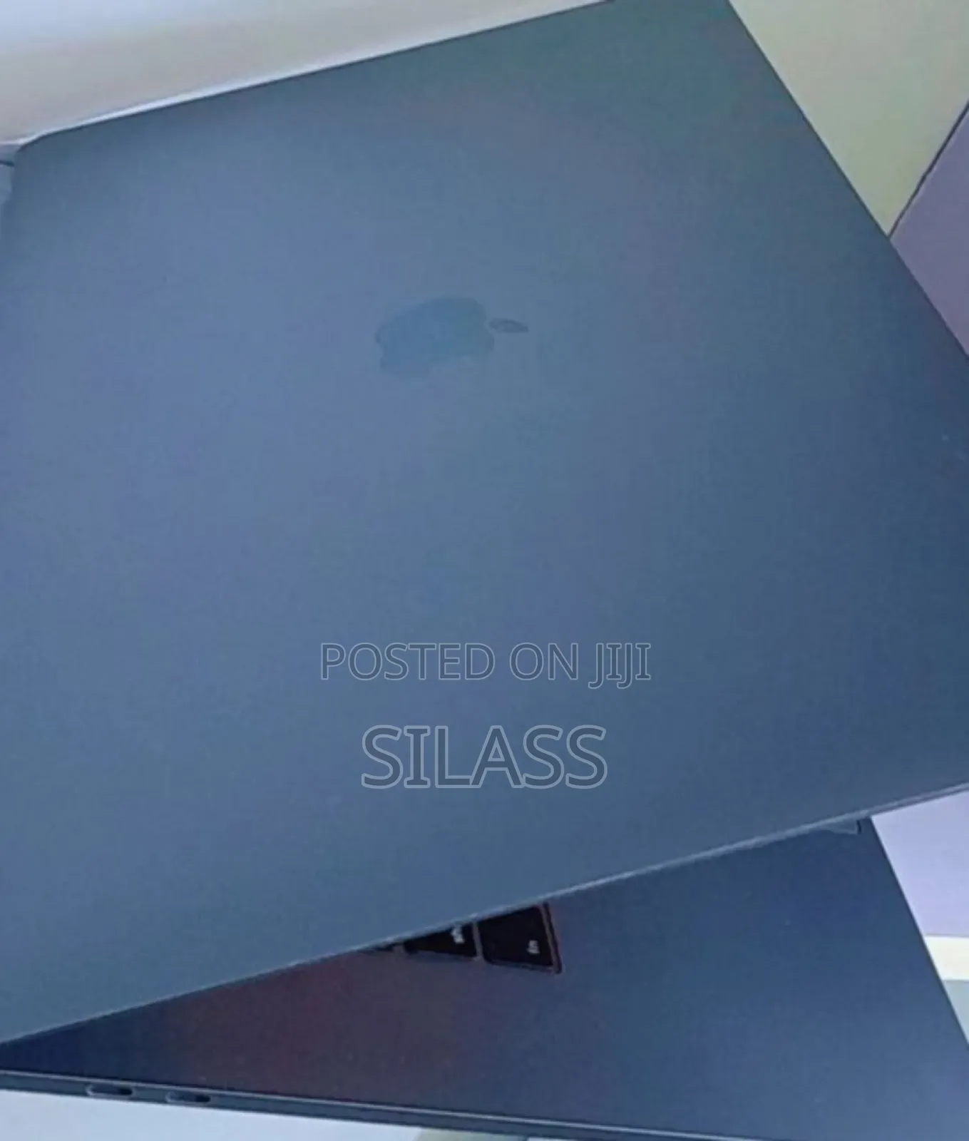 New Laptop Apple MacBook Pro 2017 16GB Intel Core I7 SSD 512GB