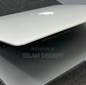 New Laptop Apple MacBook Pro 2013 8GB Intel Core I7 SSD 256GB