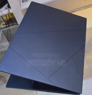 New Laptop Asus Zenbook 14 UX434 16GB Intel Core I7 SSD 512GB