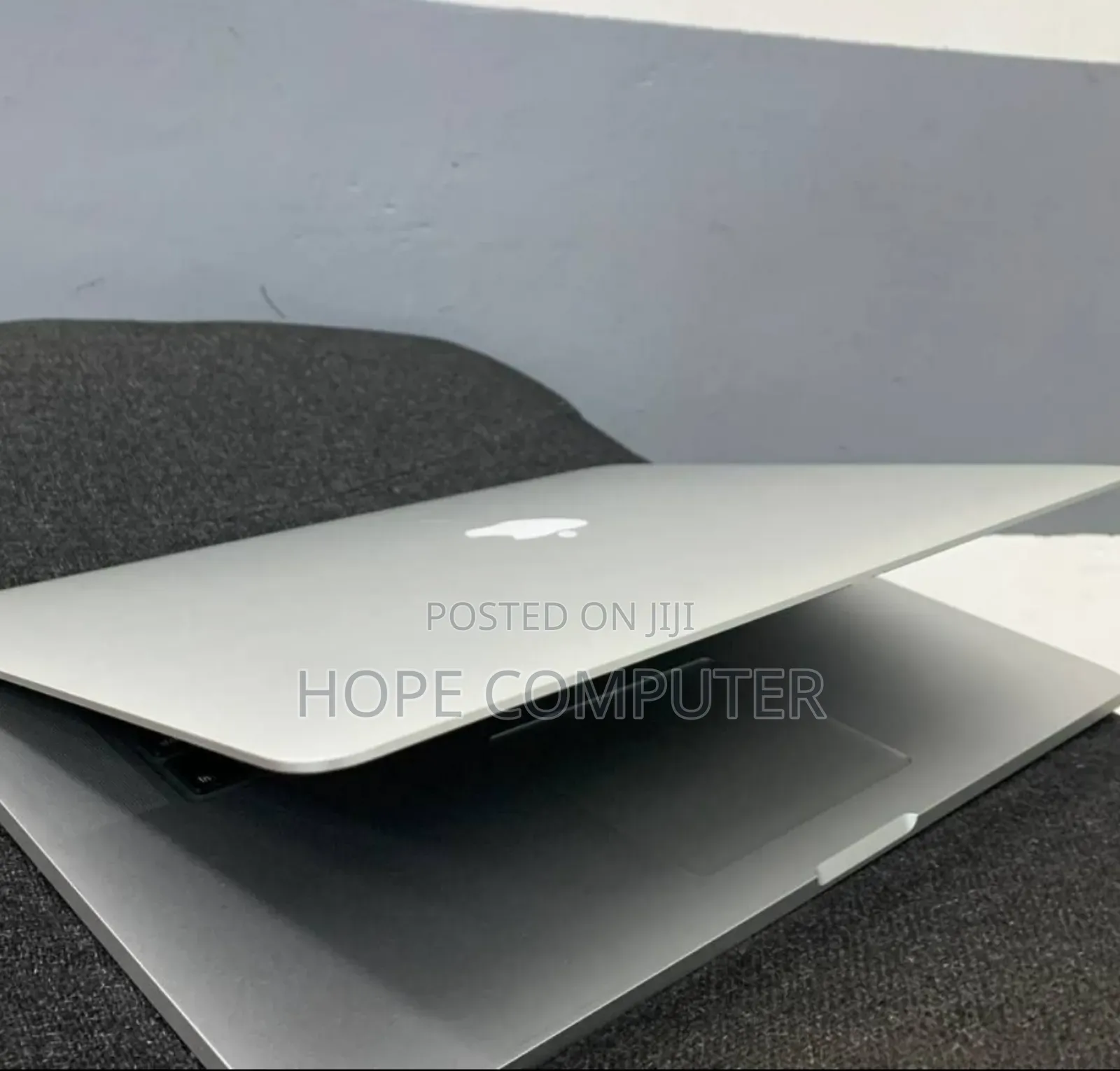 New Laptop Apple MacBook Pro 2013 8GB Intel Core I7 SSD 256GB