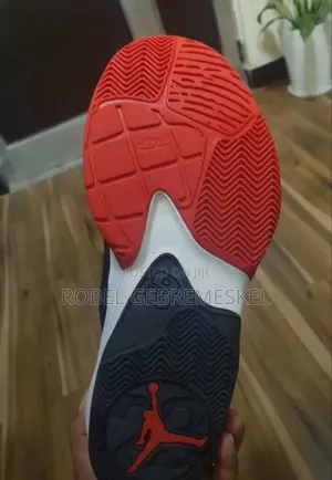 Jordan Size 43
Europe Standard