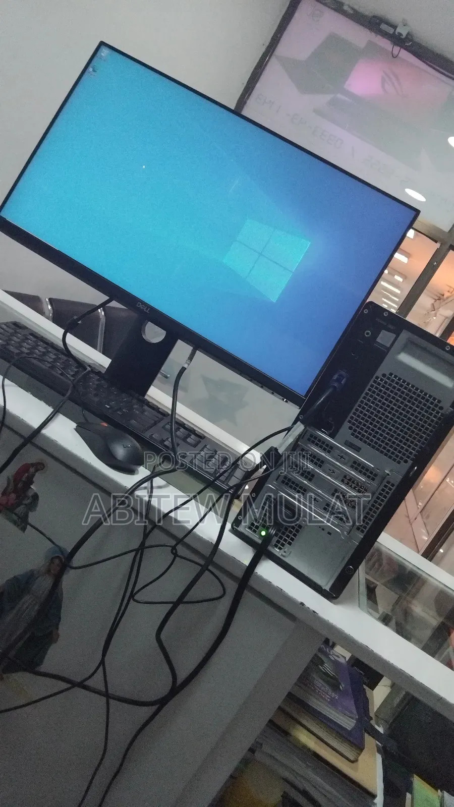 New Desktop Computer Dell Vostro Mini 8GB Intel Core I5 HDD 1T