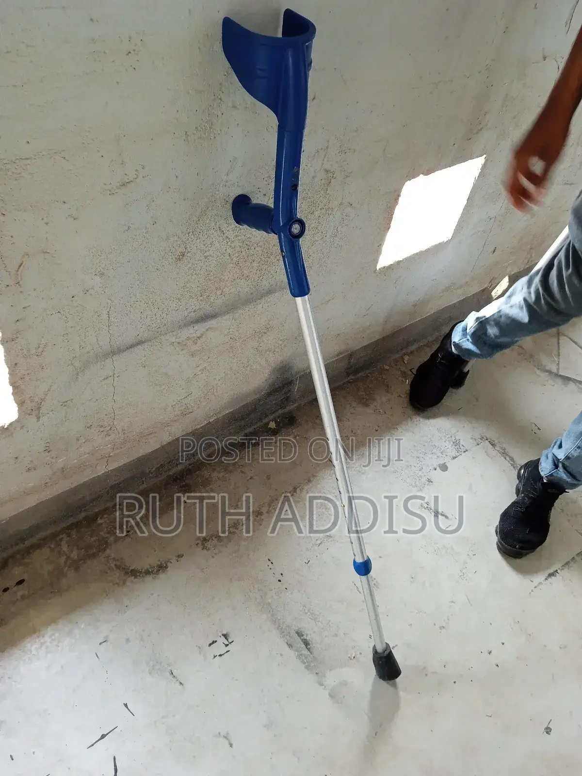 Elbow Crutches32crutches44crutches99crutches00crutches