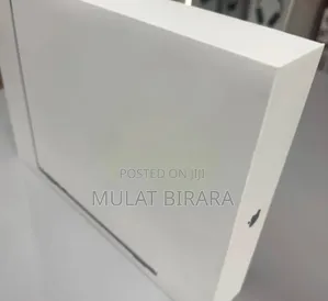 New Laptop Apple MacBook Air 2024 M3 13-Inch 16GB Apple M4 SSD 256GB