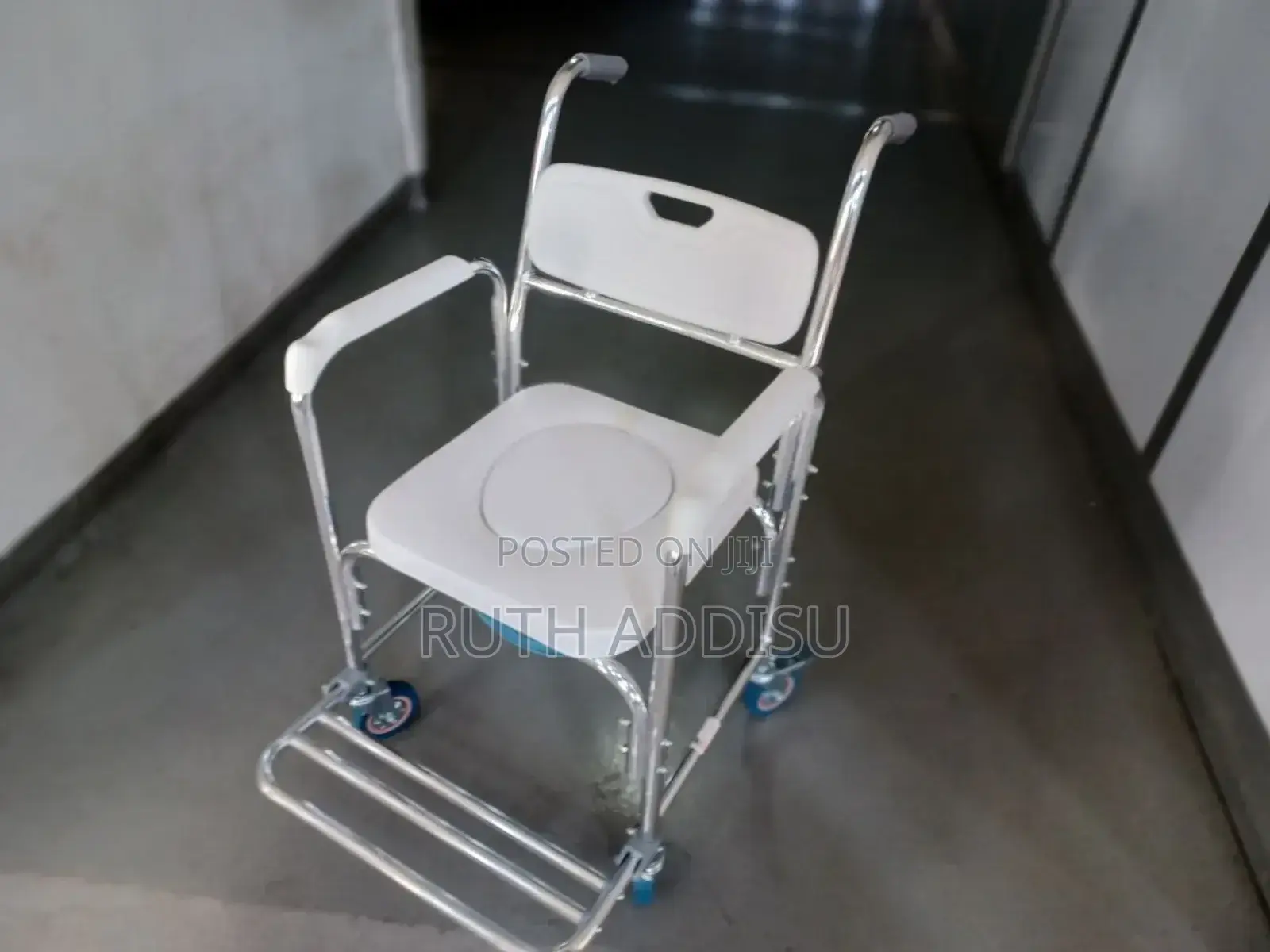 Commode Chair43toilet Chair09ፖፖ ወንበር ጠንካራ25commode Chair