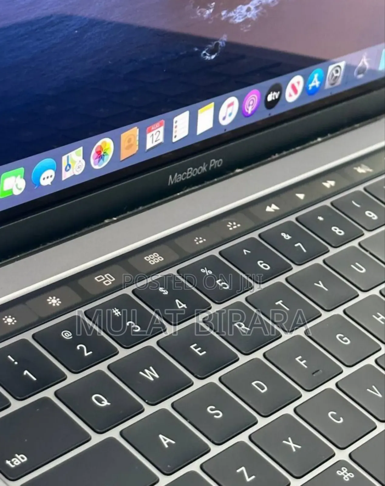 New Laptop Apple MacBook Pro 2019 8GB Intel Core M SSD 128GB