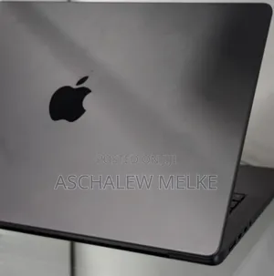 New Apple MacBook Pro 2023 M3 14-Inch 18GB Apple M3 Pro SSD 512GB