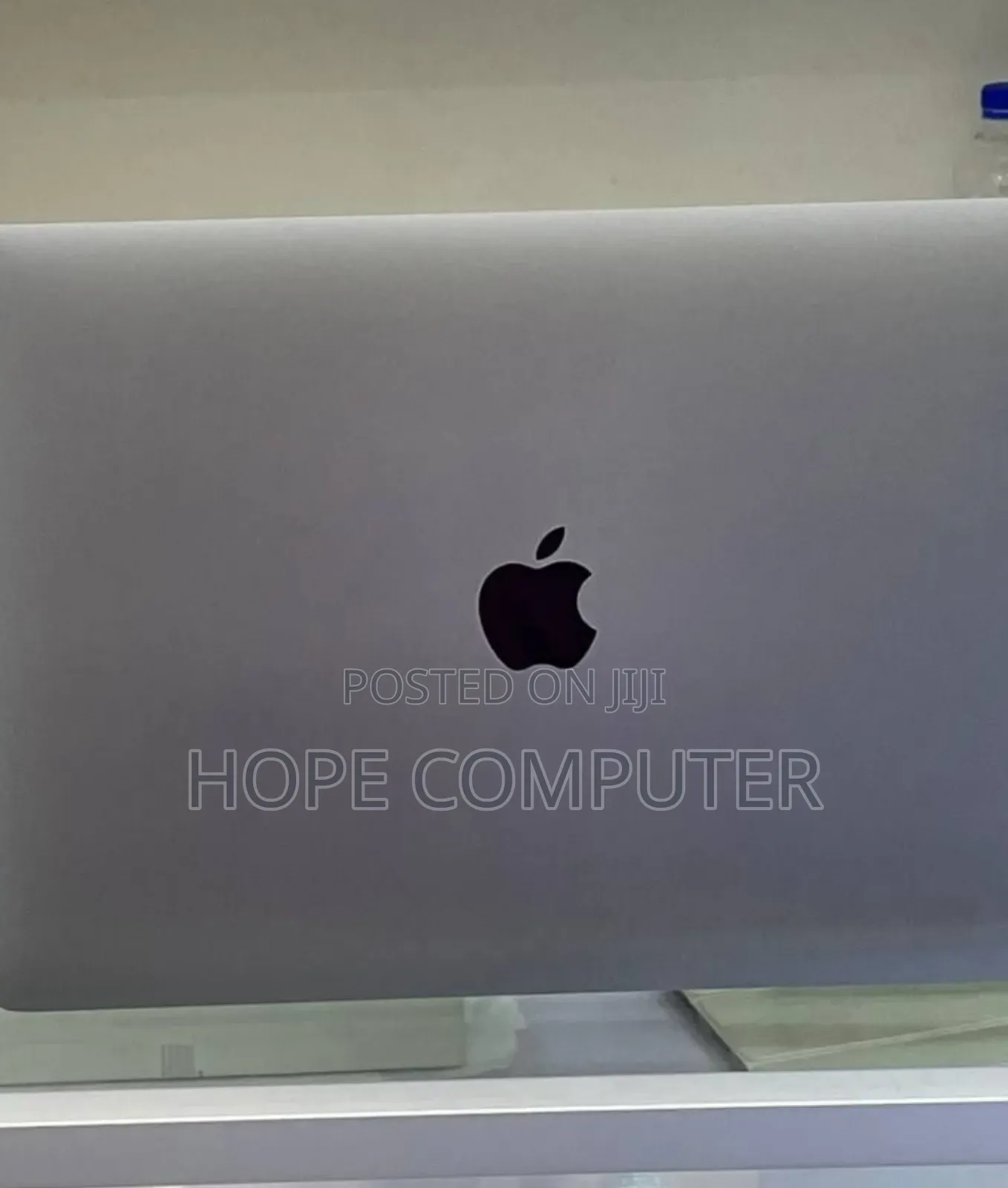 New Laptop Apple MacBook Pro 2017 8GB Intel Core I5 SSD 512GB