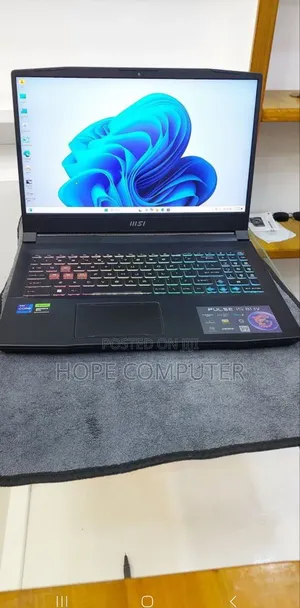 New Laptop MSI Pulse GL66 16GB Intel Core I7 SSD 1T