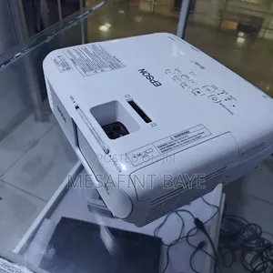 Photo - Epson Projctor