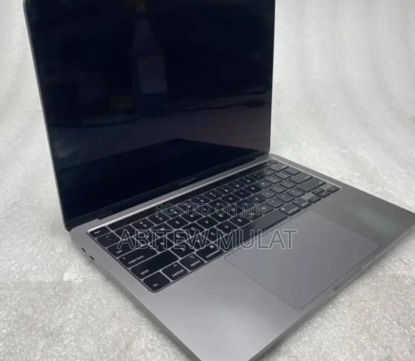 New Laptop Apple MacBook Pro 2018 8GB Intel Core I5 SSD 512GB