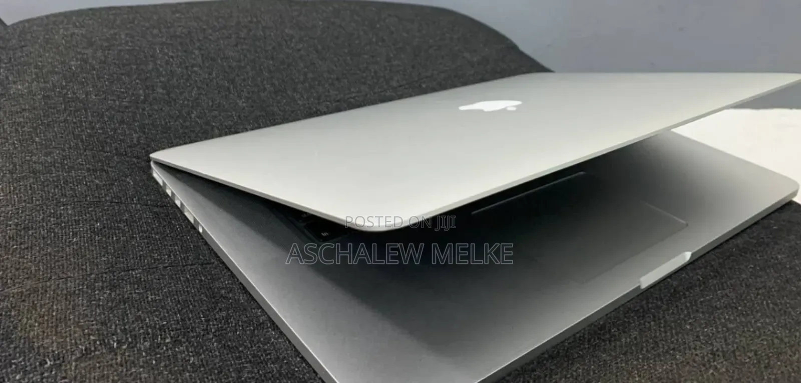 New Laptop Apple MacBook Pro 2013 8GB Intel Core I7 SSD 256GB