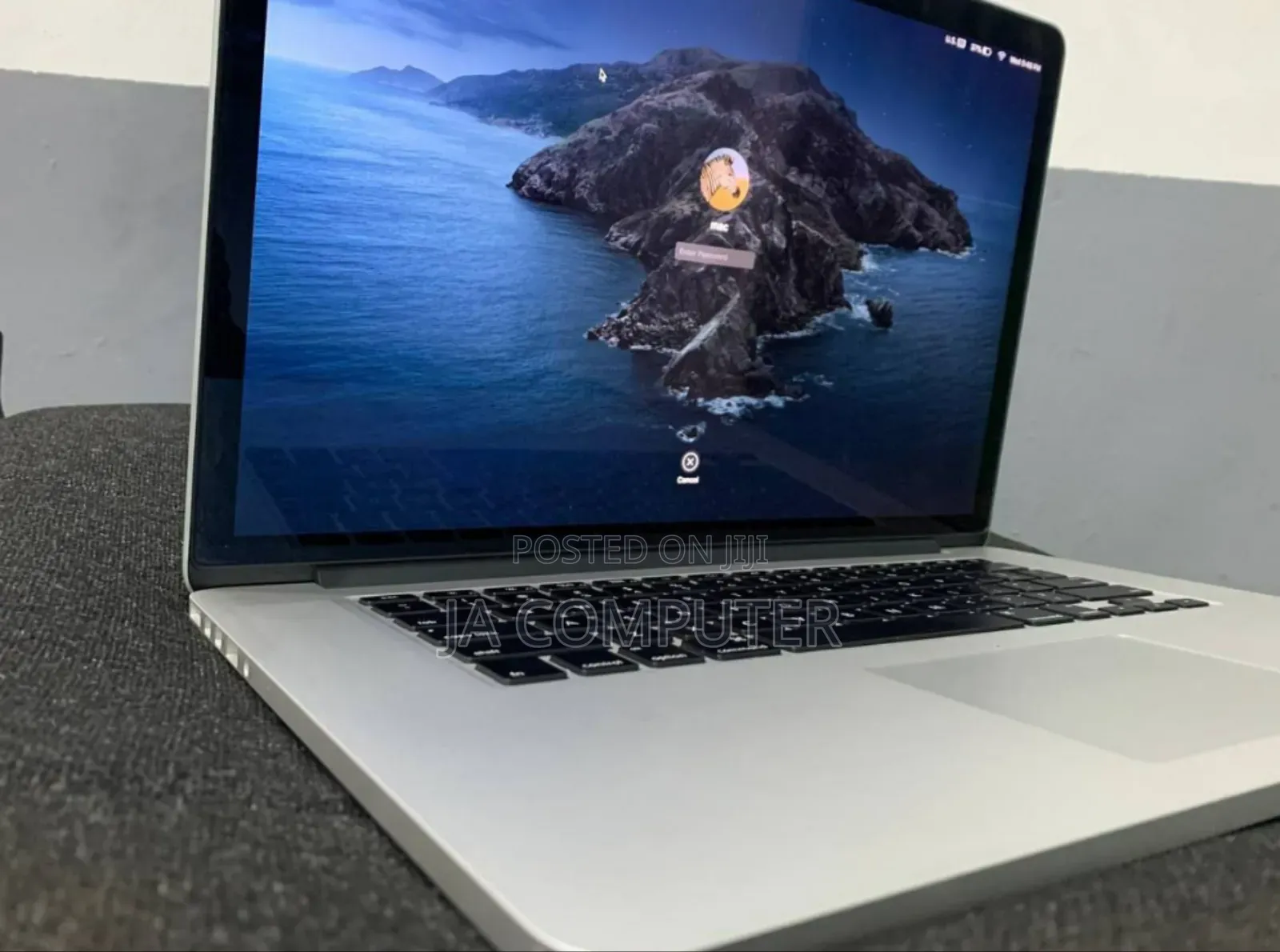 New Laptop Apple MacBook Pro 2013 8GB Intel Core I7 SSD 256GB