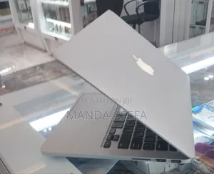 Photo - New Laptop Apple MacBook Pro 2015 16GB Intel Core I5 SSD 512GB