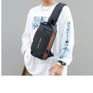 Photo - Fashion-Forward Anti-Theft Shoulder Bag** Crossbody Bag