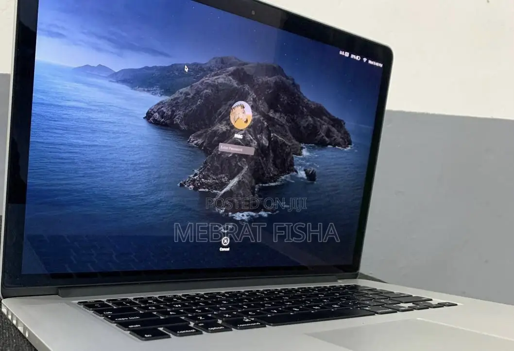 New Laptop Apple MacBook Pro 8GB Intel Core I7 SSD 256GB