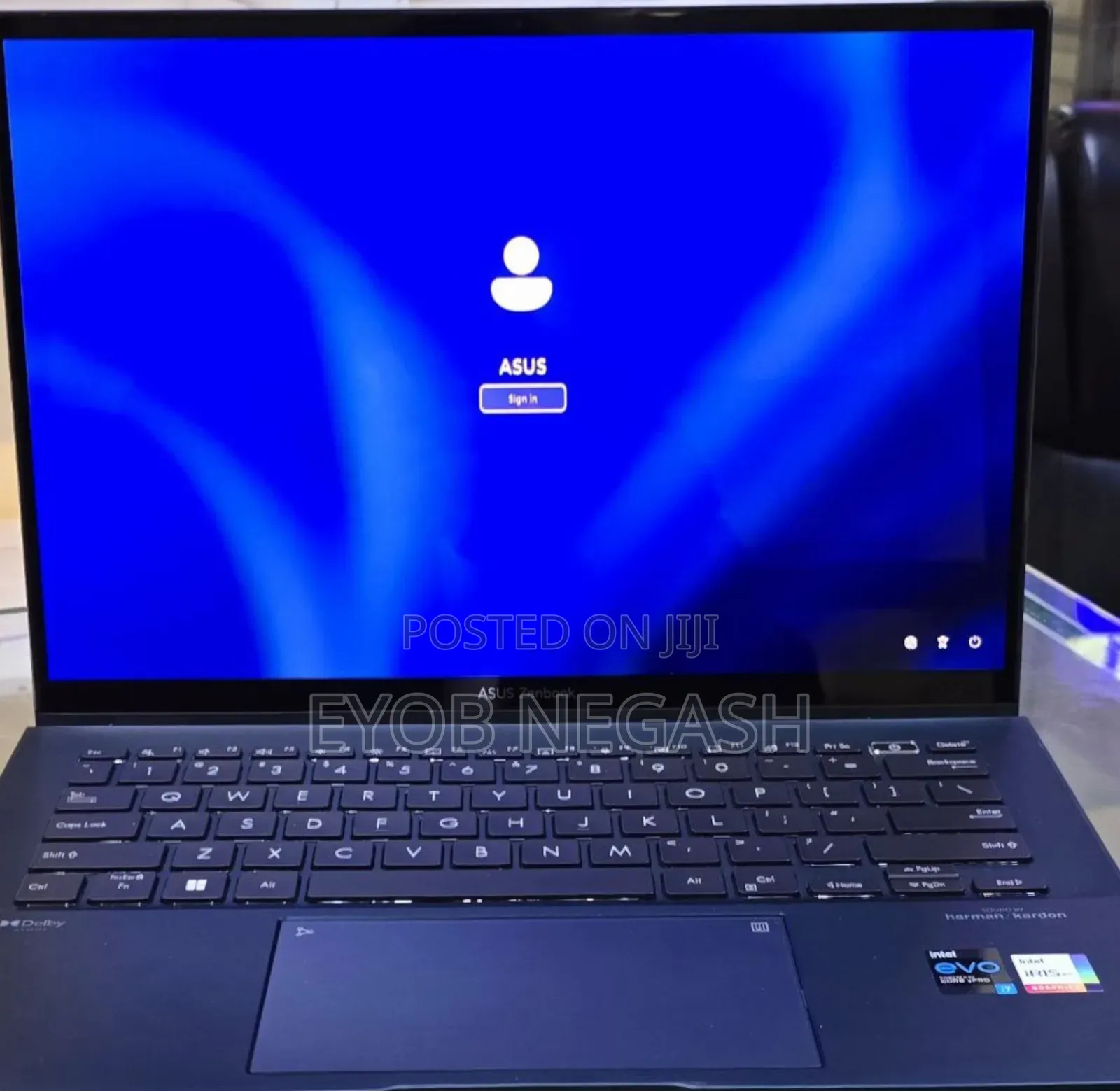 New Laptop Asus ZenBook 13 UX331UN 16GB Intel Core I7 SSD 1T
