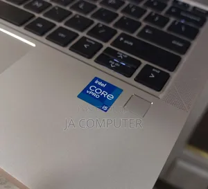 New Laptop HP EliteBook 830 G8 8GB Intel Core I5 SSD 512GB