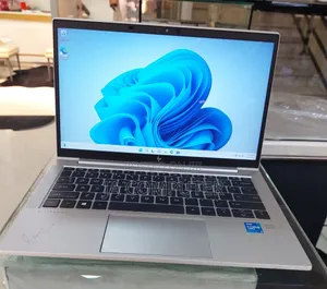 New Laptop HP EliteBook 830 G8 8GB Intel Core I5 SSD 512GB
