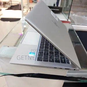 New Laptop HP EliteBook 830 G8 8GB Intel Core I5 SSD 512GB