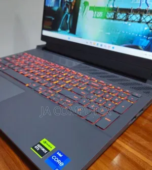 New Laptop Dell G15 5535 16GB Intel Core I7 SSD 1T