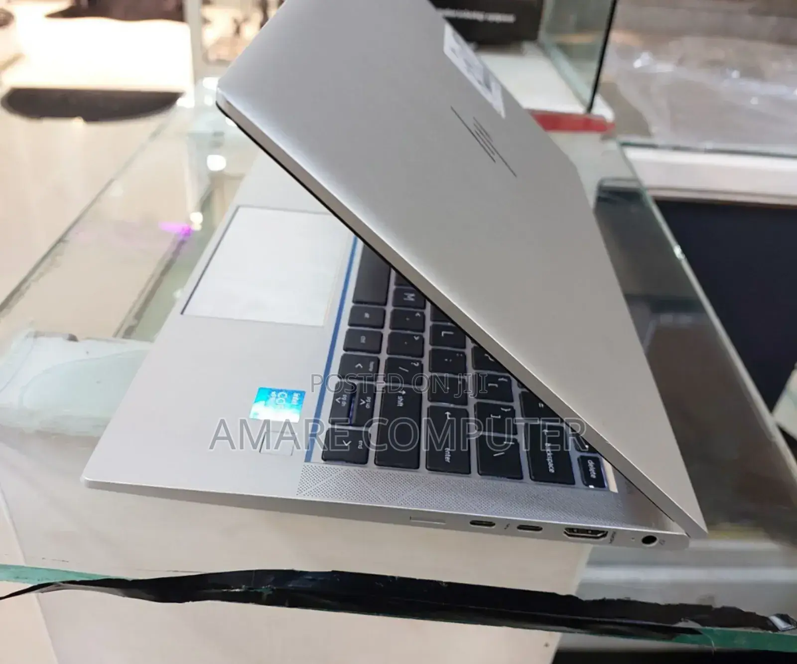 New Laptop HP EliteBook 830 G8 8GB Intel Core I5 SSD 512GB