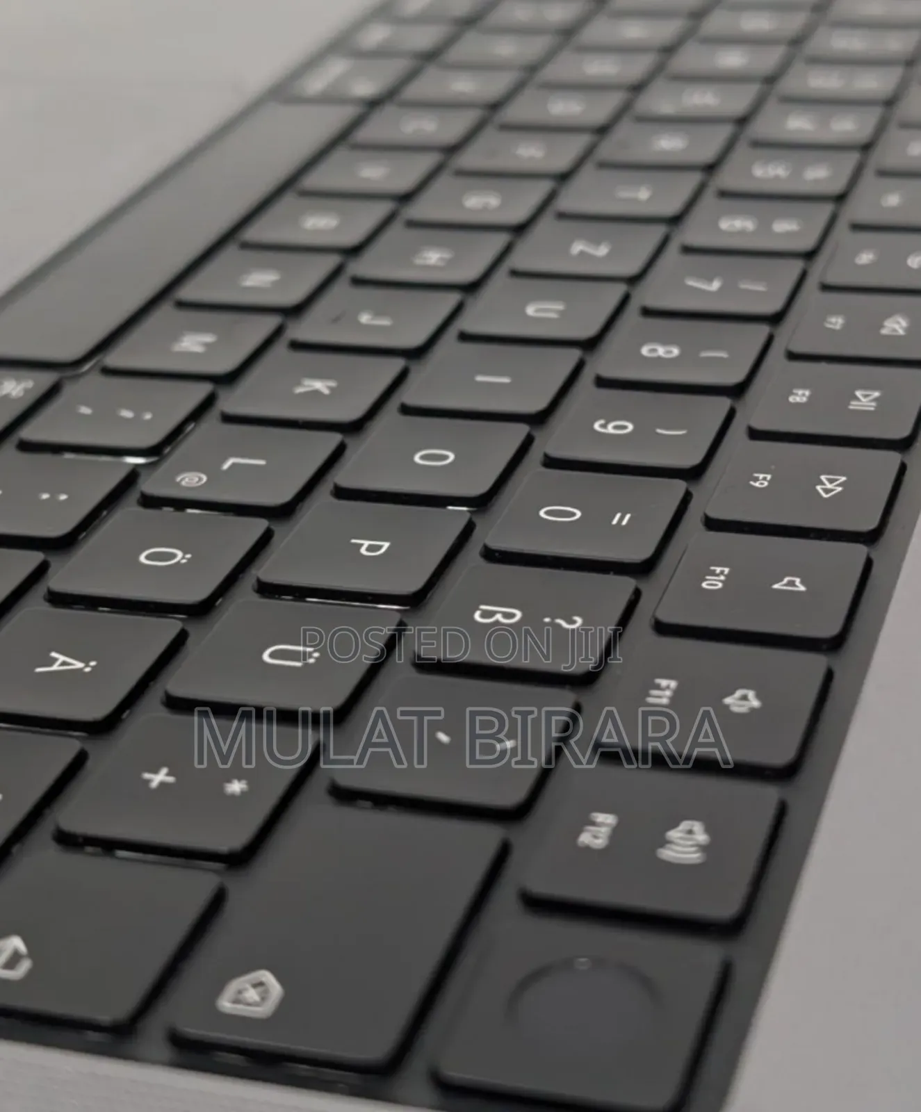 New Laptop Apple MacBook Pro M1 16GB Apple M1 Pro SSD 512GB