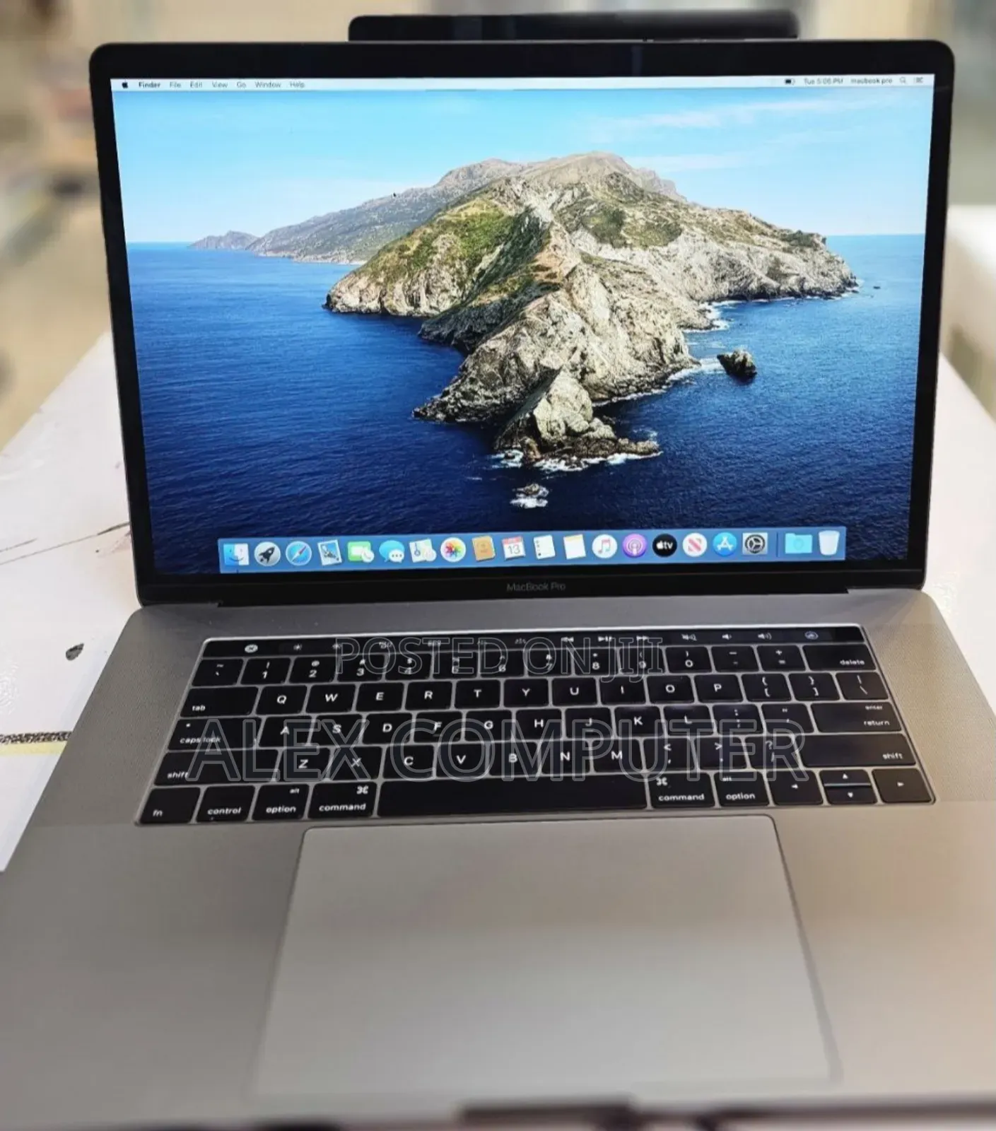 New Laptop Apple MacBook Pro 2017 16GB Intel Core I7 SSD 512GB