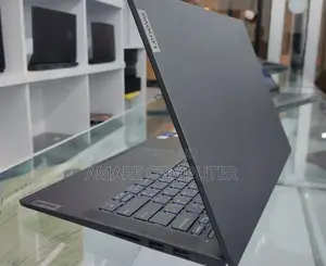 Photo - New Laptop Lenovo Ideapad 3 16GB Intel Core I5 SSD 512GB