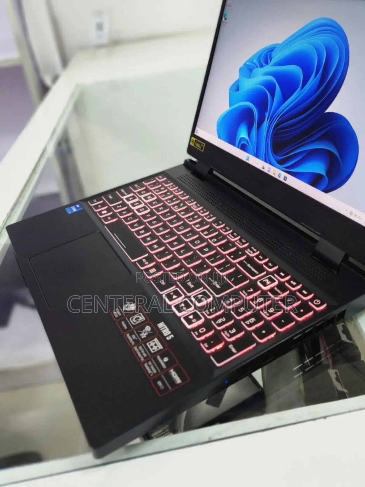 New Laptop Acer Nitro 17 16GB Intel Core I7 SSD 512GB