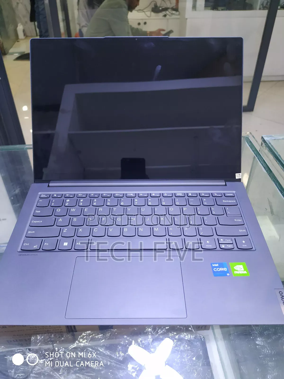 New Laptop Lenovo Yoga 730 16GB Intel Core I5 SSD 512GB