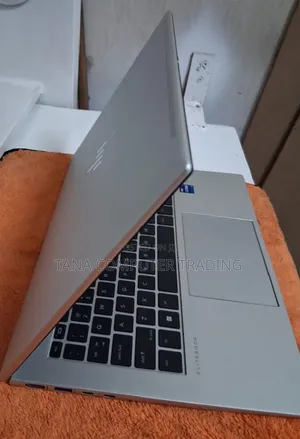 New Laptop HP EliteBook 840 16GB Intel Core I7 SSD 1T