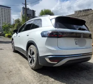 New Volkswagen ID.6 2023 White