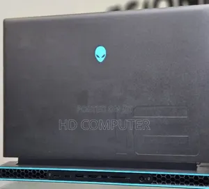 New Laptop Alienware M17x R2 16GB Intel Core I7 SSD 1T
