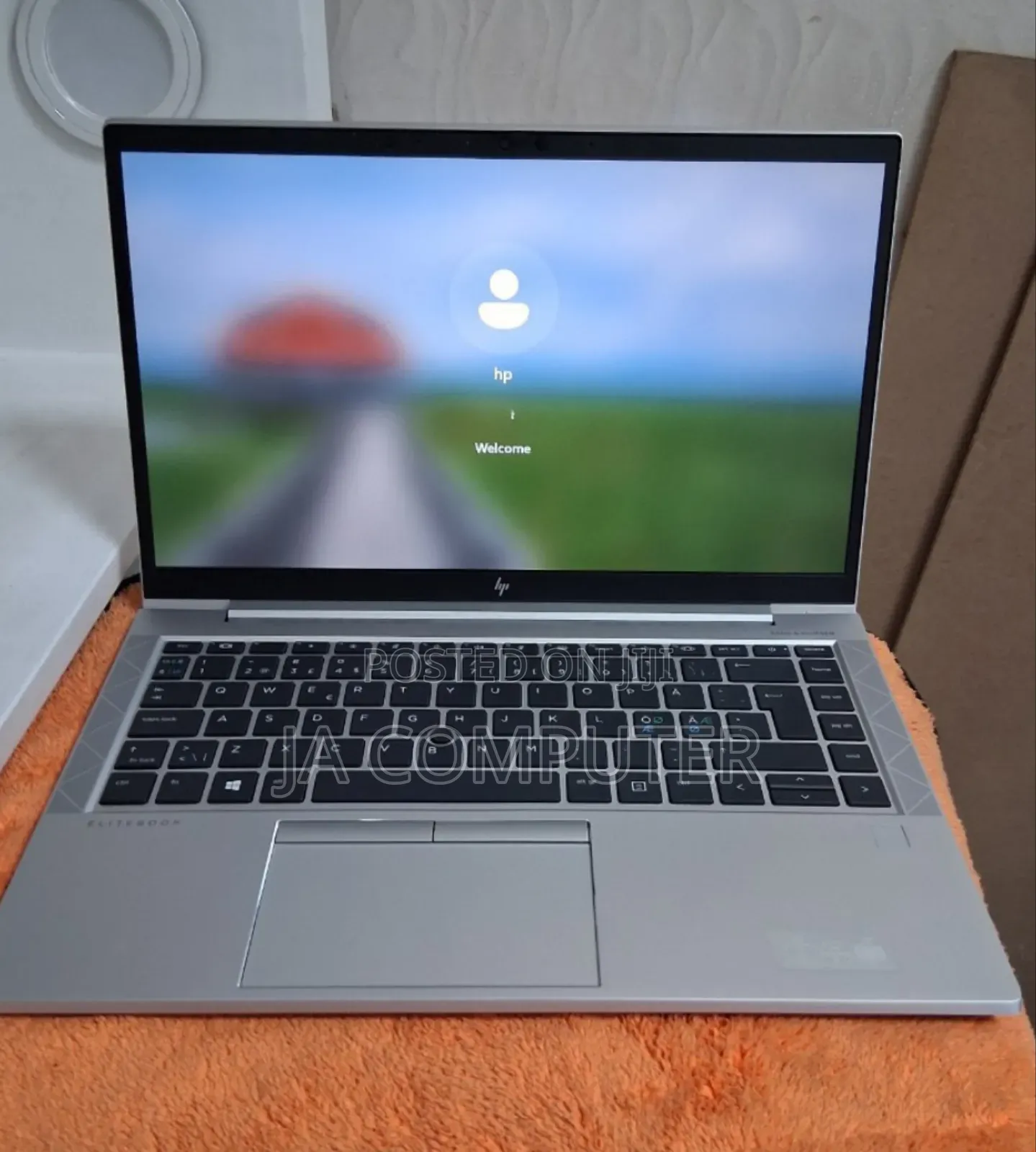 New Laptop HP EliteBook 840 G8 16GB Intel Core I5 SSD 512GB