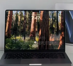 New Laptop Apple MacBook Pro 2023 M2 16GB Apple M2 SSD 1T