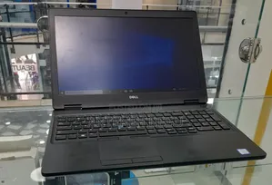 New Laptop Dell Latitude 15 5580 4GB Intel Core I3 HDD 500GB