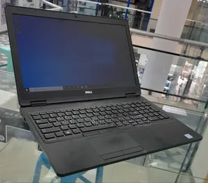 New Laptop Dell Latitude 15 5580 4GB Intel Core I3 HDD 500GB