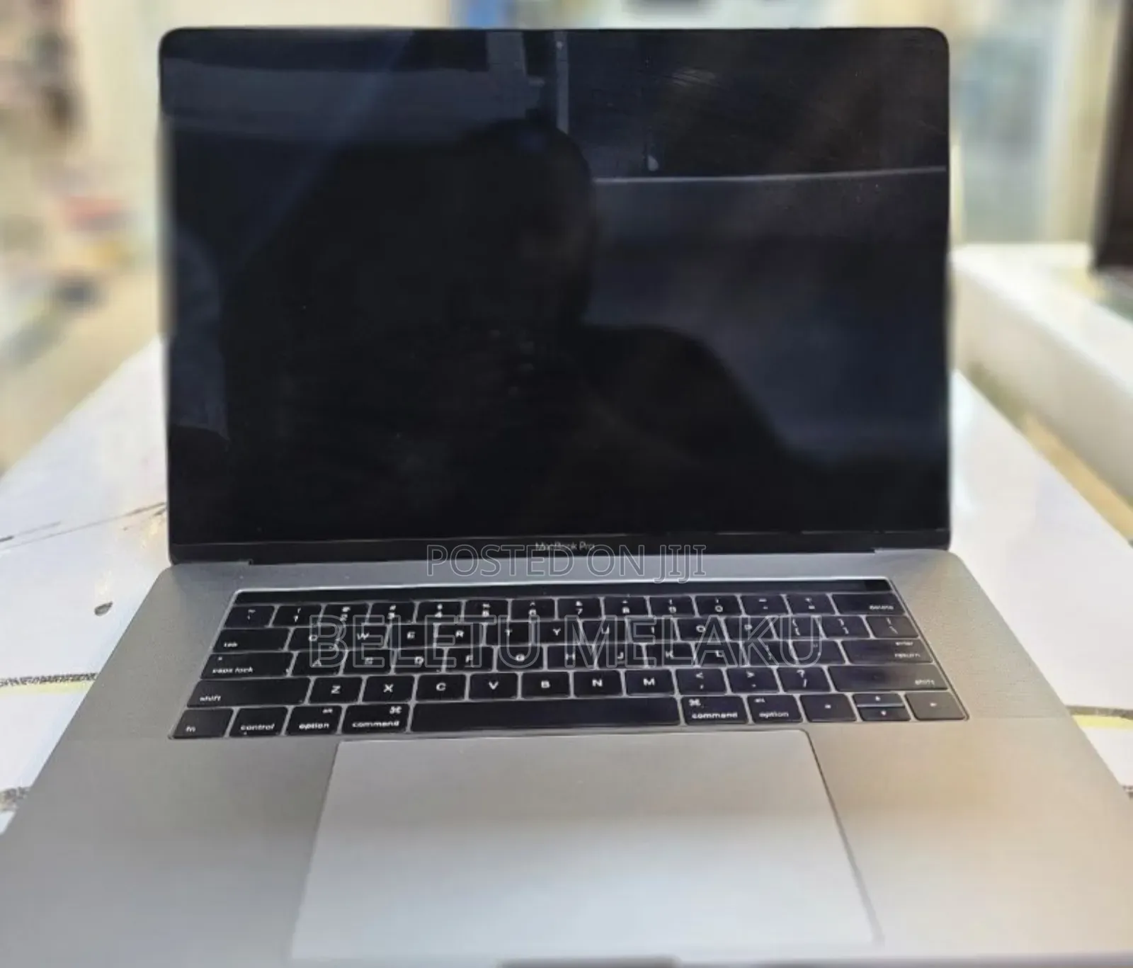 New Laptop Apple MacBook Pro 16GB Intel Core I7 SSD 512GB