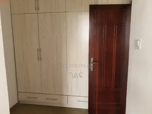 3bdrm Apartment in "አስቼኳይ ሽያጭ በአያት ጂኤች, Bole for sale